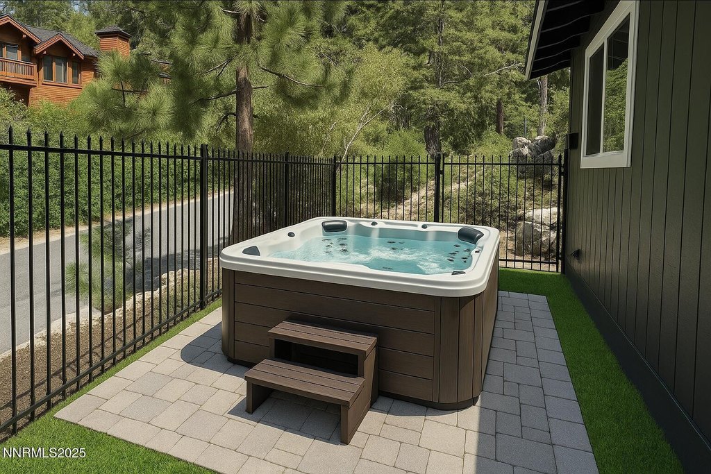 Stateline, Nevada, 89449, United States, 3 Bedrooms Bedrooms, ,2 BathroomsBathrooms,Residential,Forsale,1953734