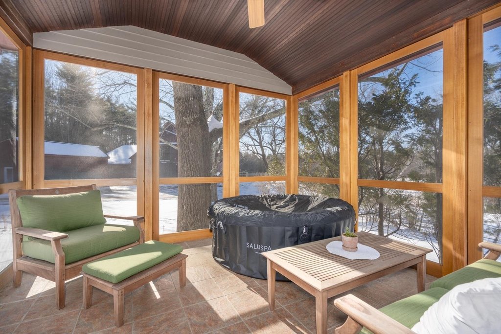 Nottingham, New Hampshire, 03290, United States, 4 Bedrooms Bedrooms, ,2.5 BathroomsBathrooms,Residential,Forsale,2004712