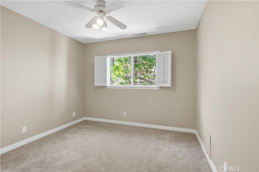 Lake Arrowhead, California, 92352, United States, 4 Bedrooms Bedrooms, ,3.5 BathroomsBathrooms,Residential,Forsale,2004861