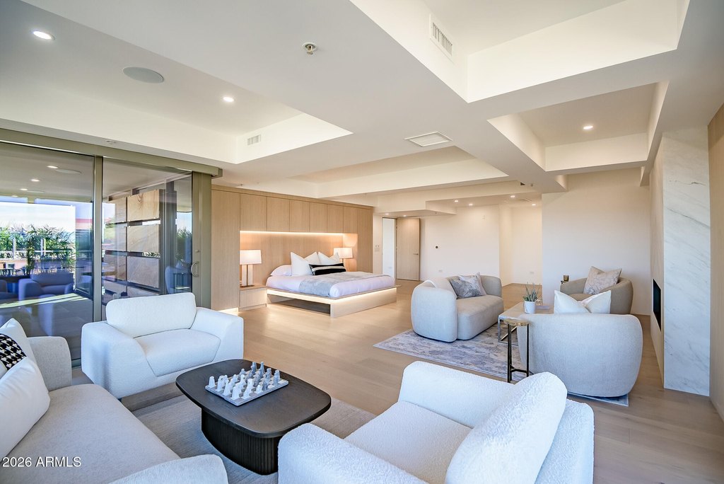 Scottsdale, Arizona, 85251, United States, 4 Bedrooms Bedrooms, ,4.5 BathroomsBathrooms,Residential,Forsale,2014347