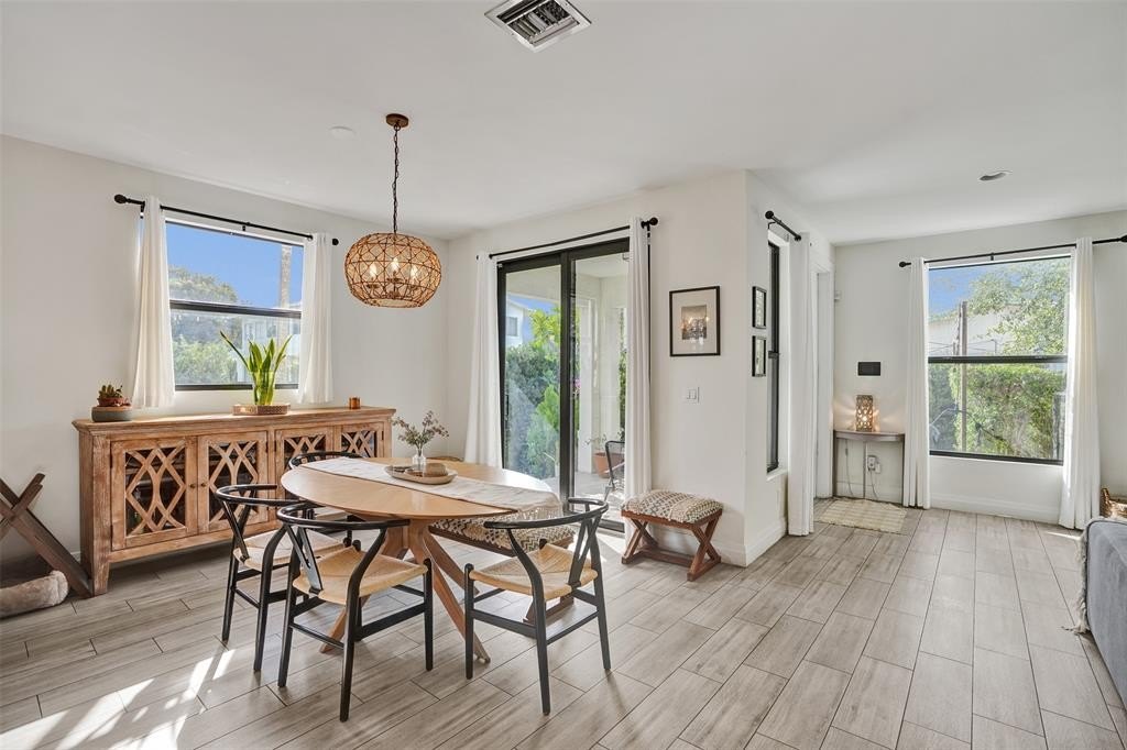 Fort Lauderdale, Florida, 33304, United States, 3 Bedrooms Bedrooms, ,2.5 BathroomsBathrooms,Residential,Forsale,2011621