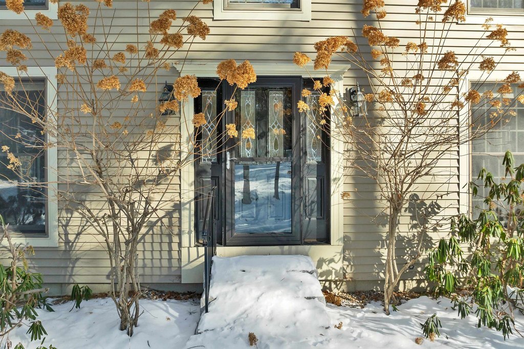 Wolfeboro, New Hampshire, 03894, United States, 3 Bedrooms Bedrooms, ,2.5 BathroomsBathrooms,Residential,Forsale,2011241