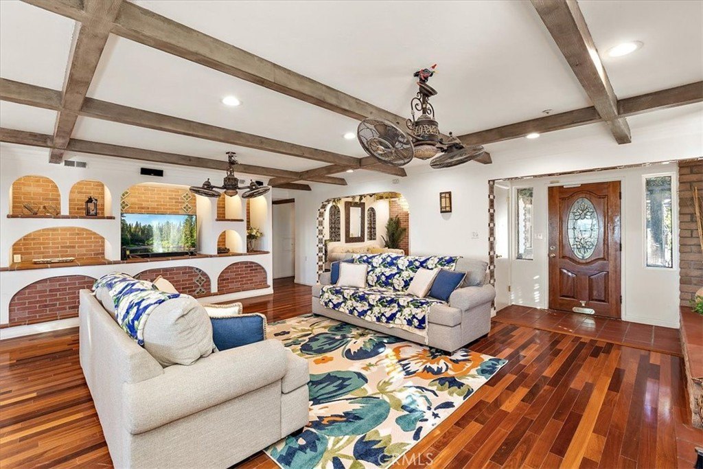 San Bernardino, California, 92405, United States, 4 Bedrooms Bedrooms, ,2 BathroomsBathrooms,Residential,Forsale,2007705