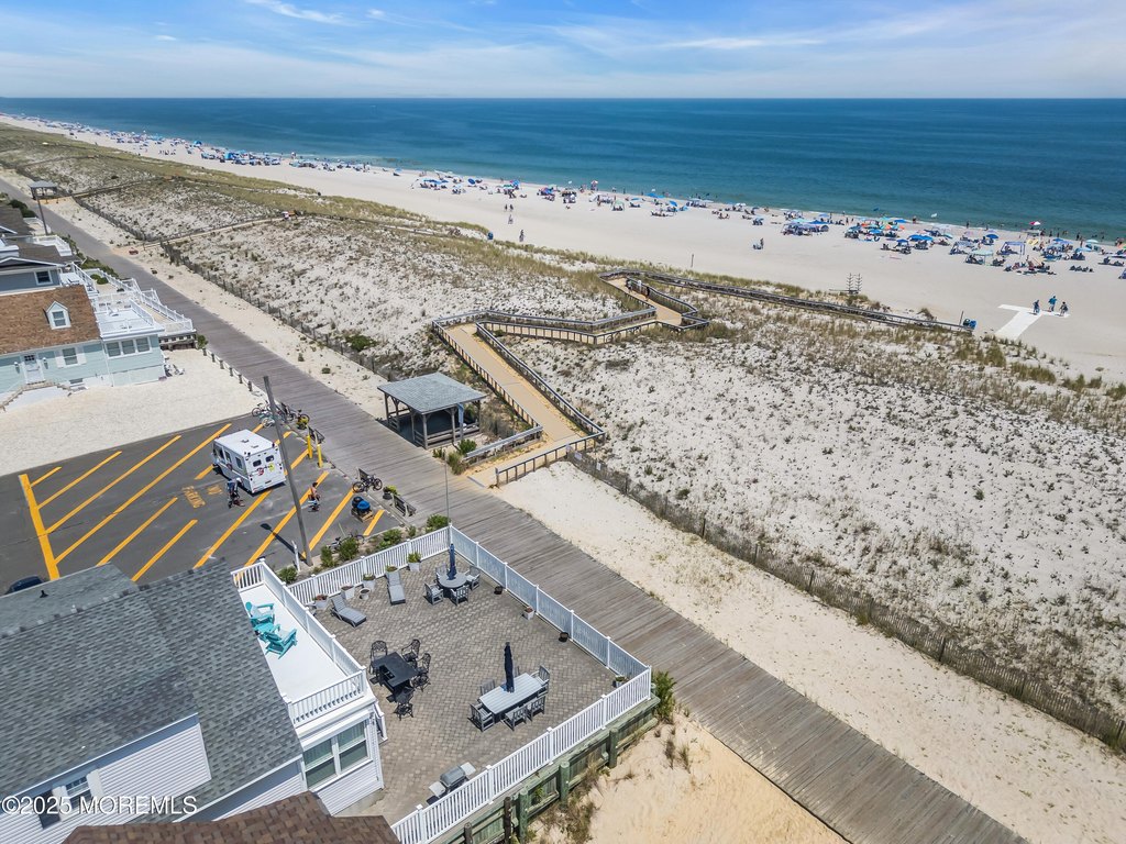 Lavallette, New Jersey, 08735, United States, 5 Bedrooms Bedrooms, ,4 BathroomsBathrooms,Residential,Forsale,1922693