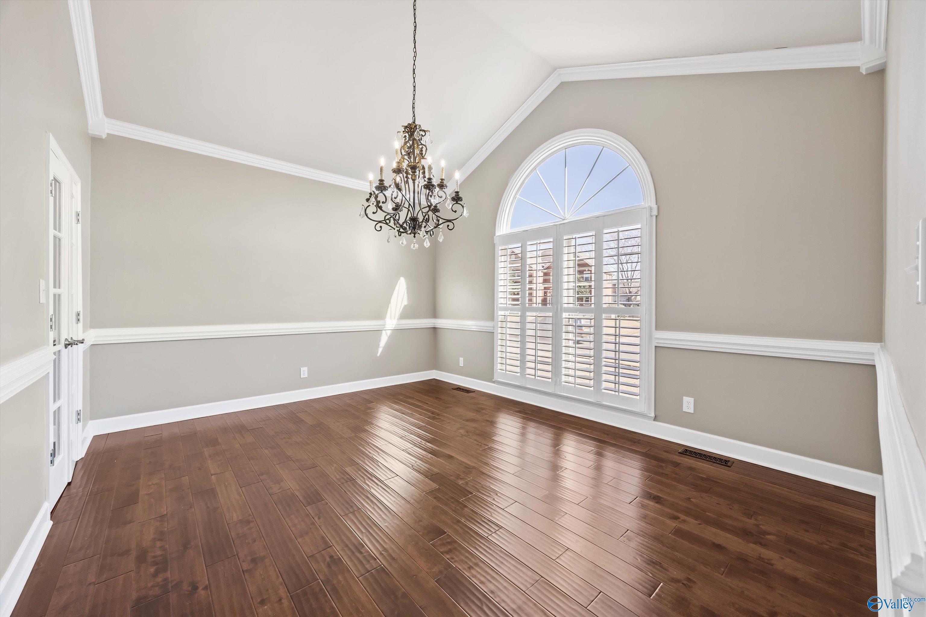 Owens Cross Roads, Alabama, 35763, United States, 5 Bedrooms Bedrooms, ,2.5 BathroomsBathrooms,Residential,Forsale,2007713