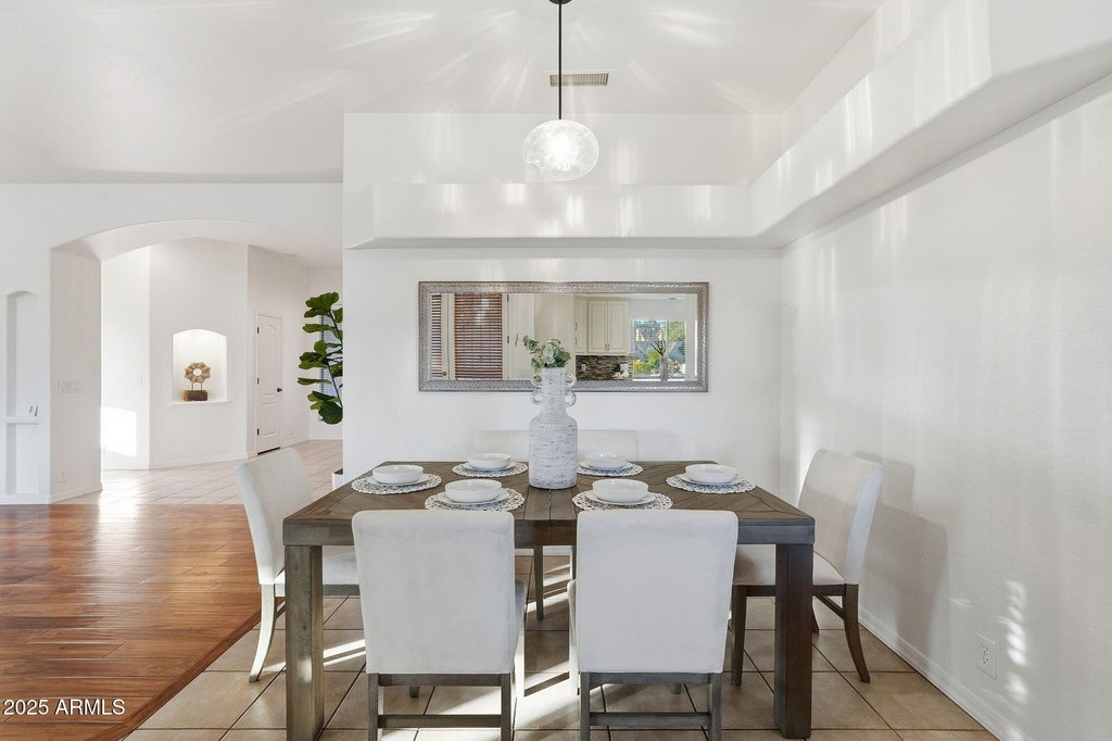 Phoenix, Arizona, 85032, United States, 3 Bedrooms Bedrooms, ,3 BathroomsBathrooms,Residential,Forsale,2004941