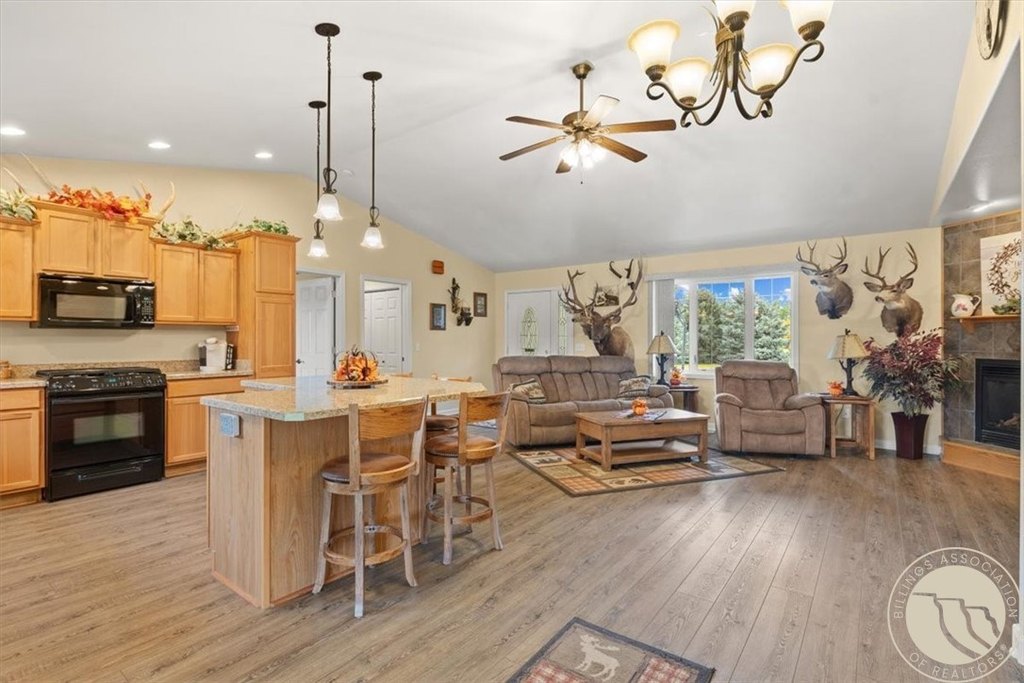 Park City, Montana, 59063, United States, 3 Bedrooms Bedrooms, ,2 BathroomsBathrooms,Residential,Forsale,1965901