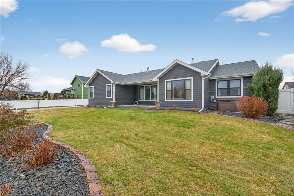 Billings, Montana, 59105, United States, 4 Bedrooms Bedrooms, ,2.5 BathroomsBathrooms,Residential,Forsale,2009206