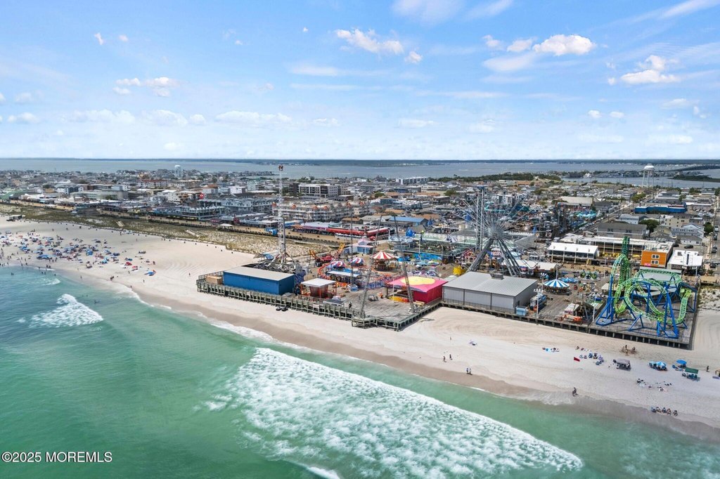 Seaside Heights, New Jersey, 08751, United States, 3 Bedrooms Bedrooms, ,3.5 BathroomsBathrooms,Residential,Forsale,1953831