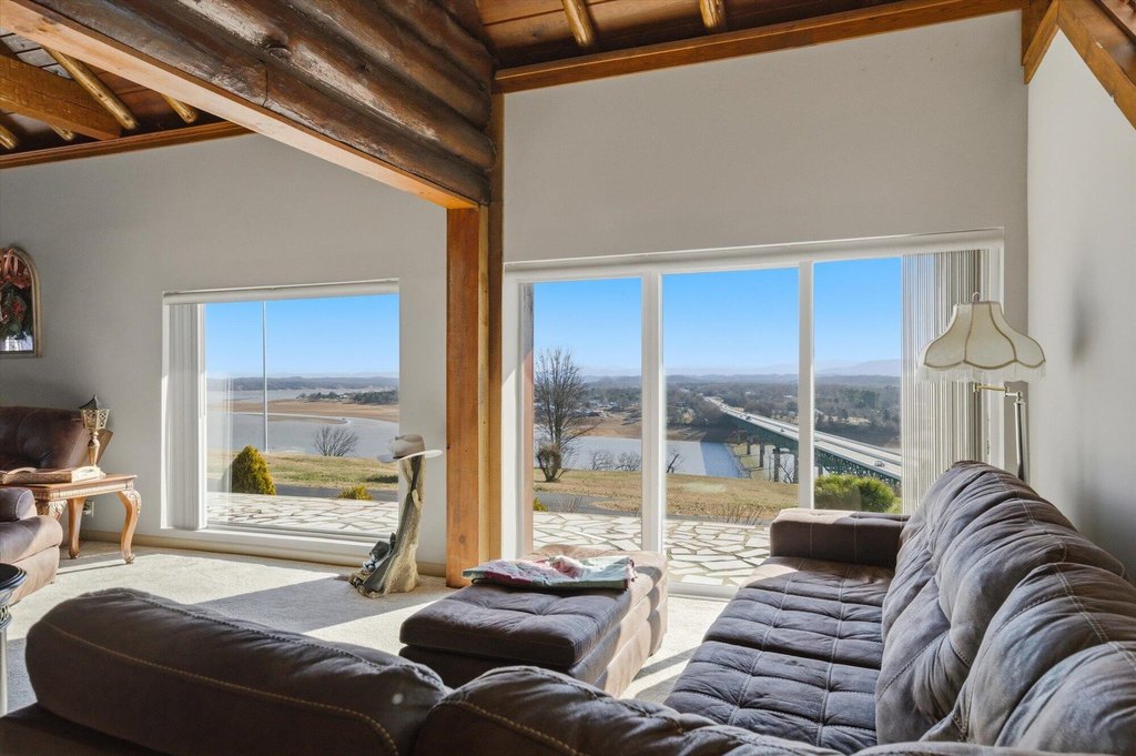 White Pine, Tennessee, 37890, United States, 3 Bedrooms Bedrooms, ,3.5 BathroomsBathrooms,Residential,Forsale,2012711