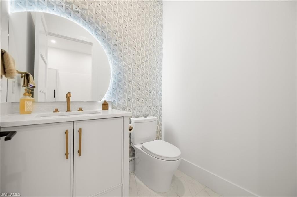 NAPLES, Florida, 34103, United States, 4 Bedrooms Bedrooms, ,4.5 BathroomsBathrooms,Residential,Forsale,2011526