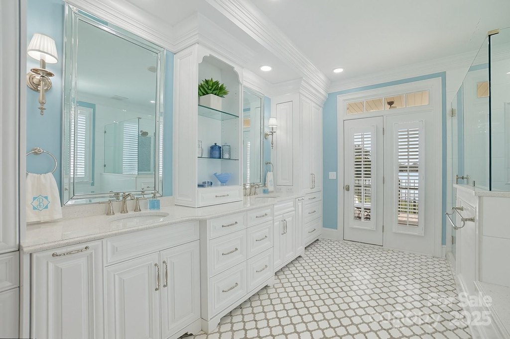 Belmont, North Carolina, 28012, United States, 3 Bedrooms Bedrooms, ,3.5 BathroomsBathrooms,Residential,Forsale,1985974