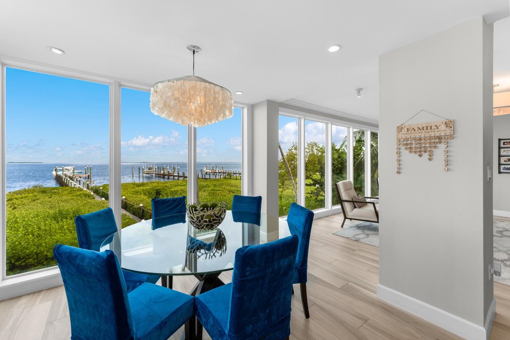 Key Largo, Florida, 33037, United States, 5 Bedrooms Bedrooms, ,3.5 BathroomsBathrooms,Residential,Forsale,1971978