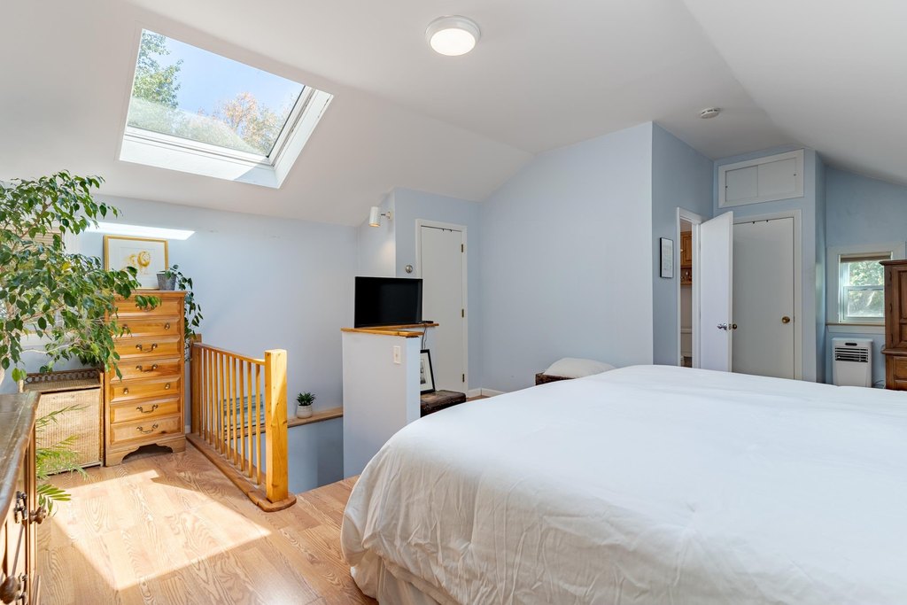 Kingston, New Hampshire, 03848, United States, 3 Bedrooms Bedrooms, ,2.5 BathroomsBathrooms,Residential,Forsale,2002414