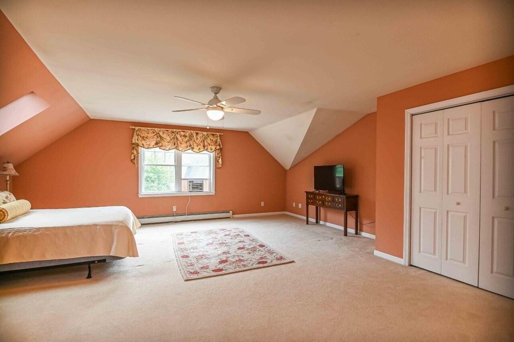 York, Maine, 03909, United States, 2 Bedrooms Bedrooms, ,2 BathroomsBathrooms,Residential,Forsale,1941227