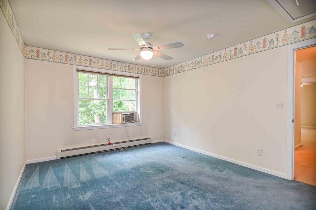 York, Maine, 03909, United States, 2 Bedrooms Bedrooms, ,2 BathroomsBathrooms,Residential,Forsale,1941227