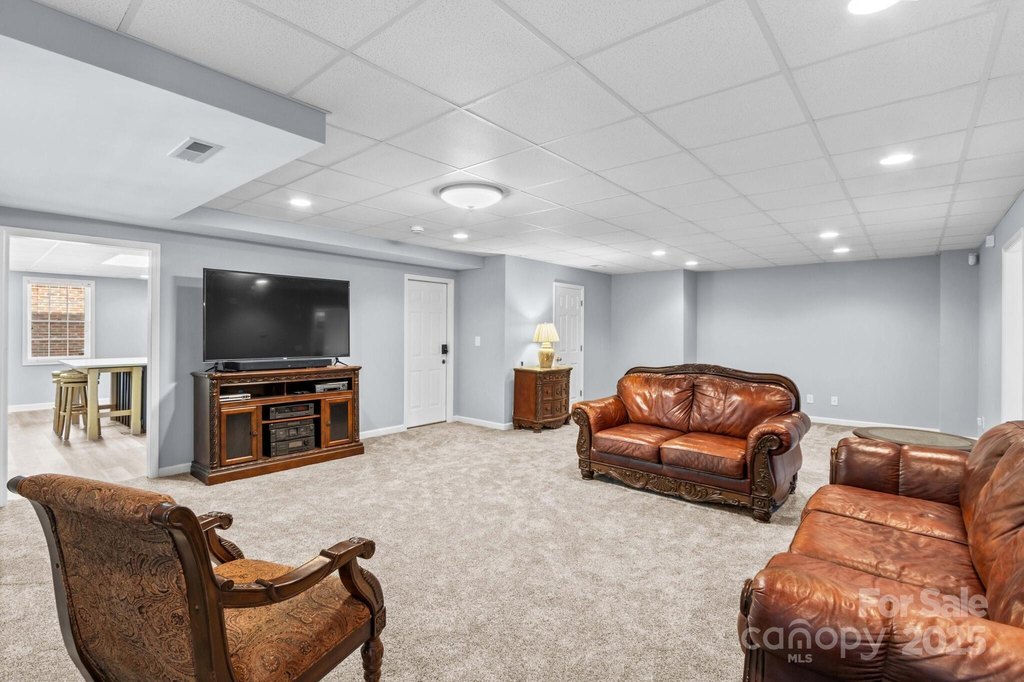 Lexington, North Carolina, 27295, United States, 3 Bedrooms Bedrooms, ,3.5 BathroomsBathrooms,Residential,Forsale,1985978