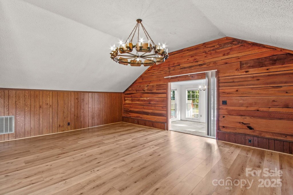 Kannapolis, North Carolina, 28081, United States, 6 Bedrooms Bedrooms, ,4 BathroomsBathrooms,Residential,Forsale,1985977