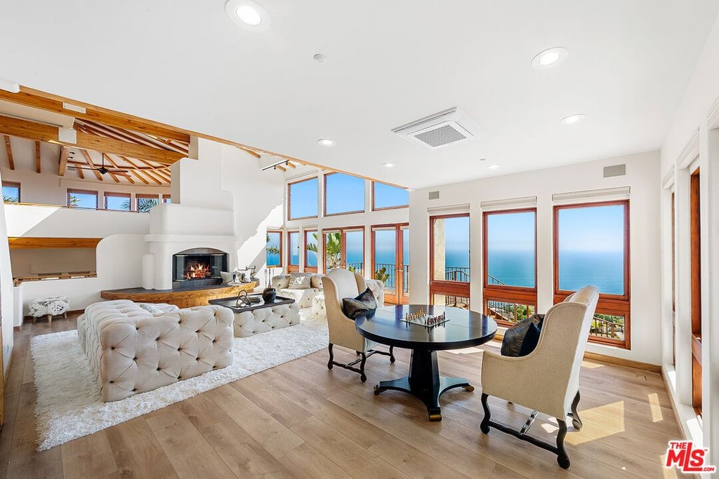 Malibu, California, 90265, United States, 6 Bedrooms Bedrooms, ,6 BathroomsBathrooms,Residential,Forsale,1985907