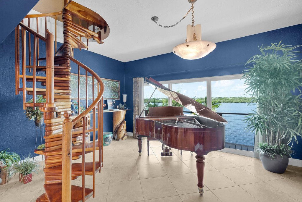 Plantation Key, Florida, 33070, United States, 3 Bedrooms Bedrooms, ,4 BathroomsBathrooms,Residential,Forsale,1971995