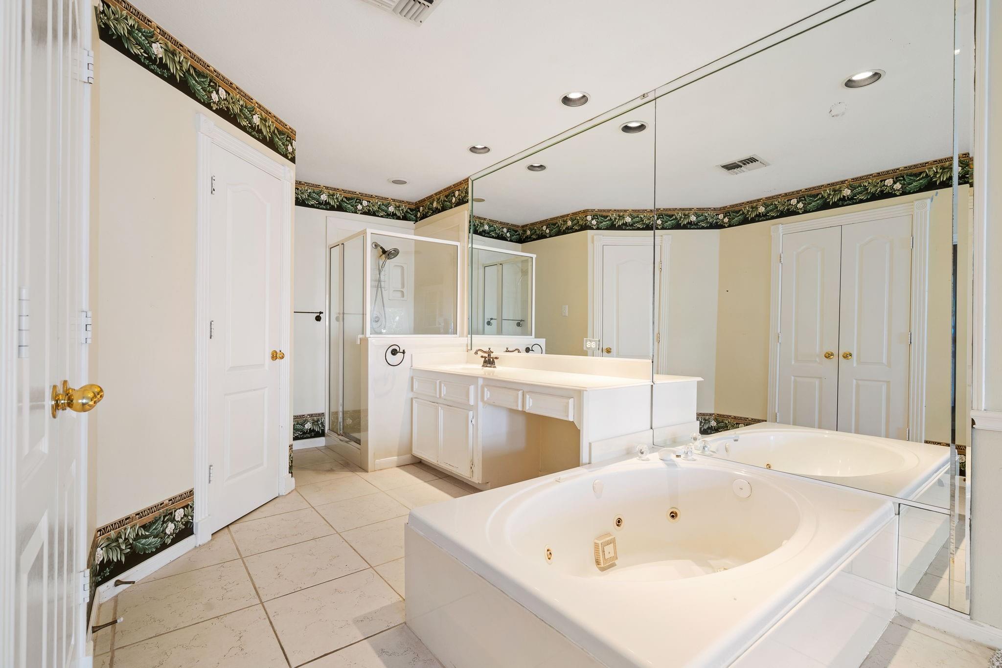 Montgomery, Texas, 77356, United States, 2 Bedrooms Bedrooms, ,2 BathroomsBathrooms,Residential,Forsale,1954141