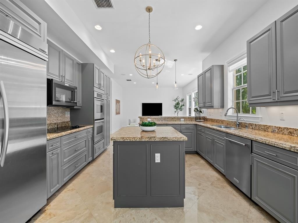 Fort Lauderdale, Florida, 33301, United States, 4 Bedrooms Bedrooms, ,4.5 BathroomsBathrooms,Residential,Forsale,2004498