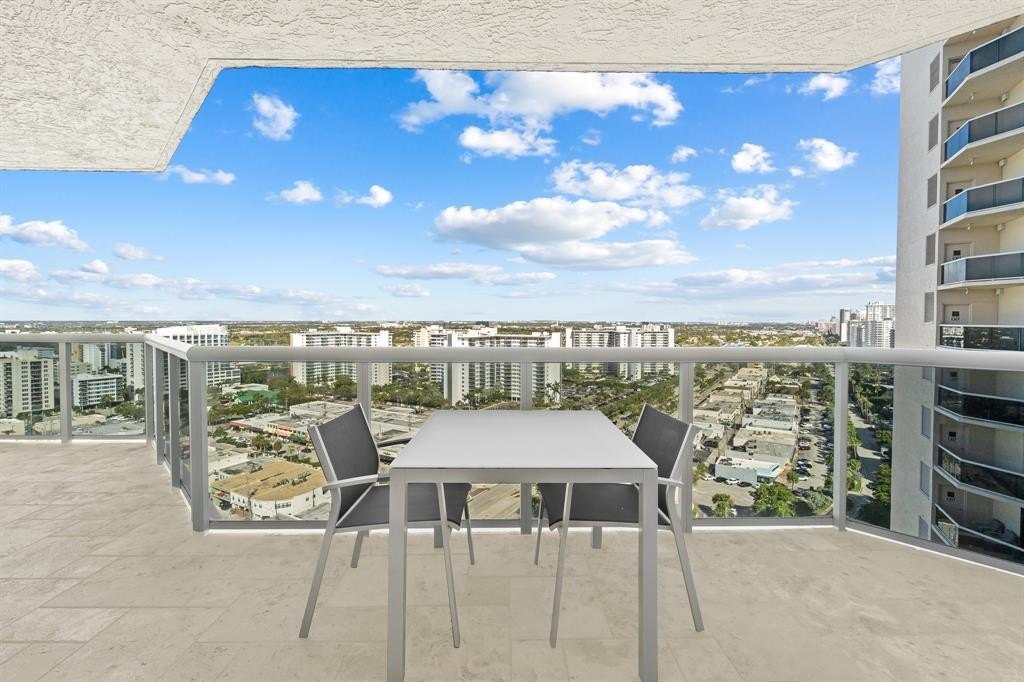 Fort Lauderdale, Florida, 33308, United States, 2 Bedrooms Bedrooms, ,2.5 BathroomsBathrooms,Residential,Forsale,1968240