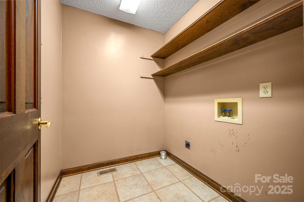 Bostic, North Carolina, 28018, United States, 3 Bedrooms Bedrooms, ,2.5 BathroomsBathrooms,Residential,Forsale,1985988