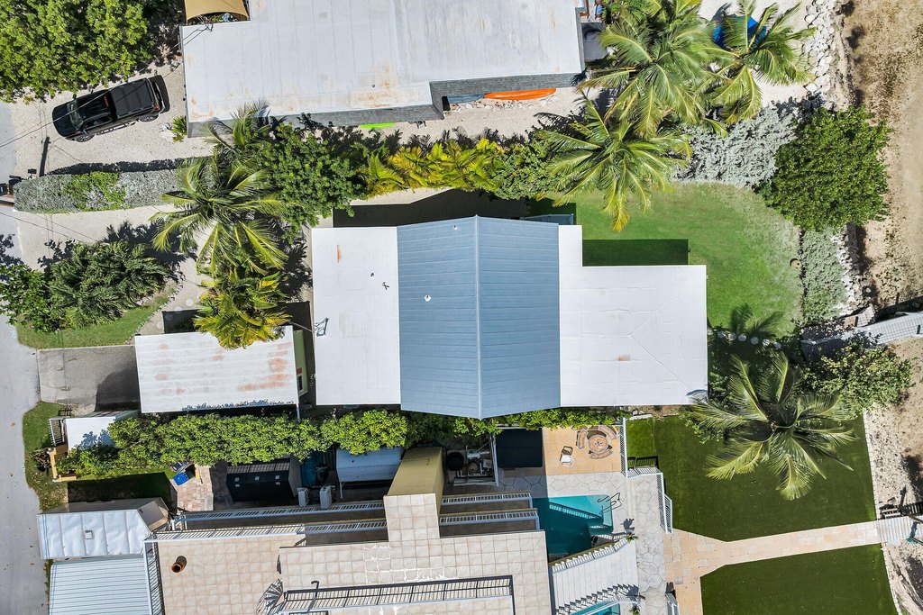 Summerland Key, Florida, 33042, United States, 2 Bedrooms Bedrooms, ,2 BathroomsBathrooms,Residential,Forsale,1971997