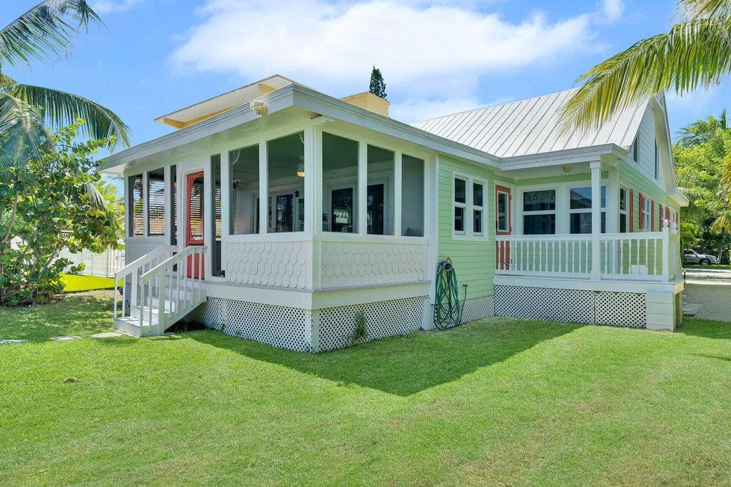 Summerland Key, Florida, 33042, United States, 2 Bedrooms Bedrooms, ,2 BathroomsBathrooms,Residential,Forsale,1971997