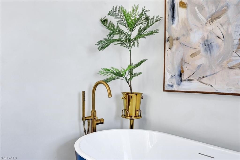 NAPLES, Florida, 34110, United States, 3 Bedrooms Bedrooms, ,2 BathroomsBathrooms,Residential,Forsale,1971921