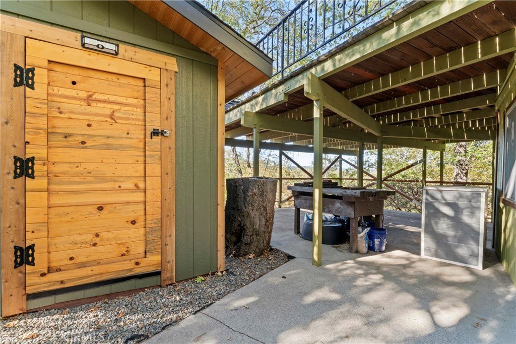 Lake Arrowhead, California, 92352, United States, 3 Bedrooms Bedrooms, ,2.5 BathroomsBathrooms,Residential,Forsale,1971033