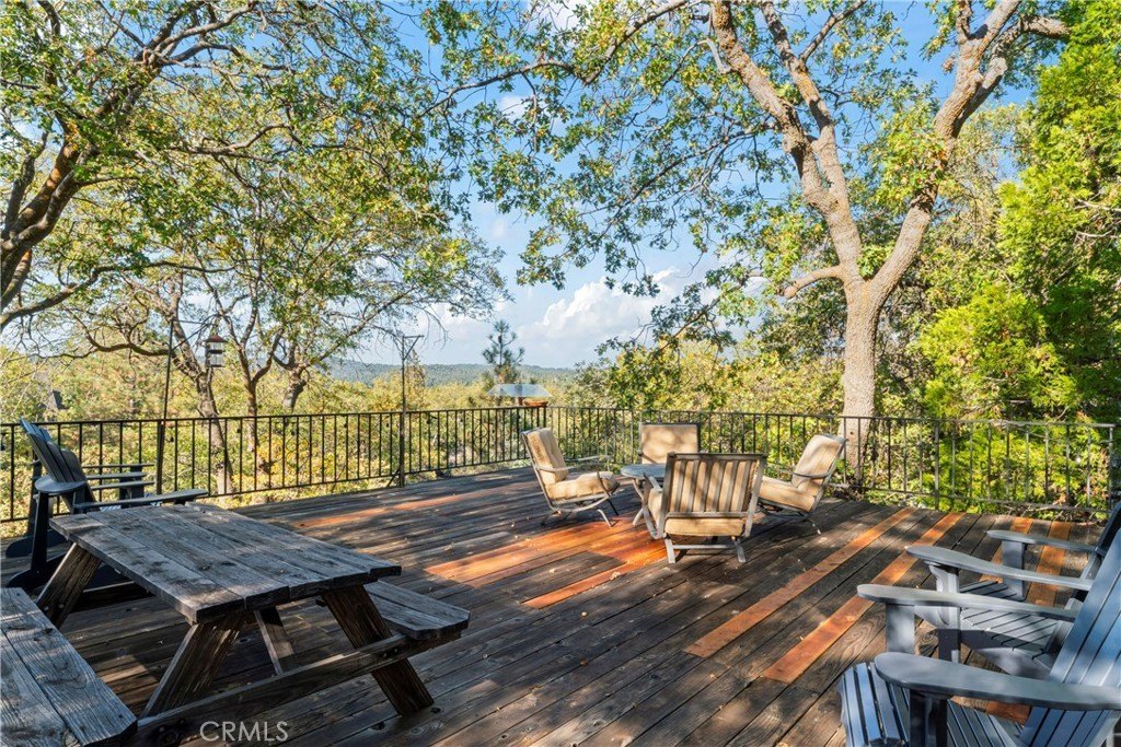 Lake Arrowhead, California, 92352, United States, 3 Bedrooms Bedrooms, ,2.5 BathroomsBathrooms,Residential,Forsale,1971033