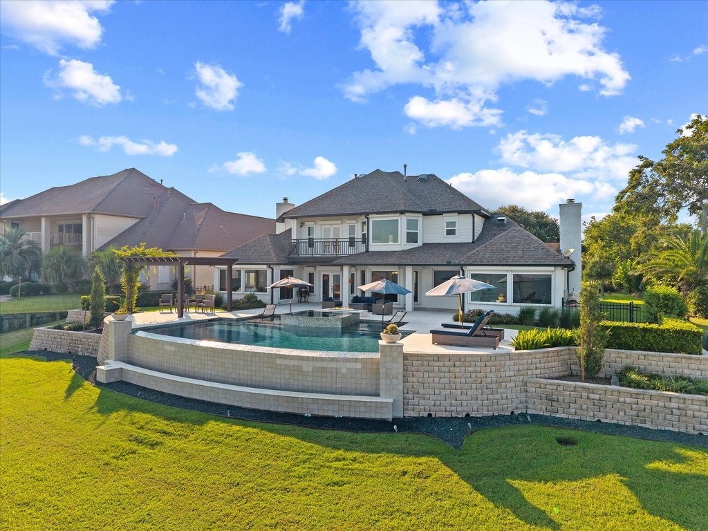 La Porte, Texas, 77571, United States, 4 Bedrooms Bedrooms, ,3.5 BathroomsBathrooms,Residential,Forsale,1973422