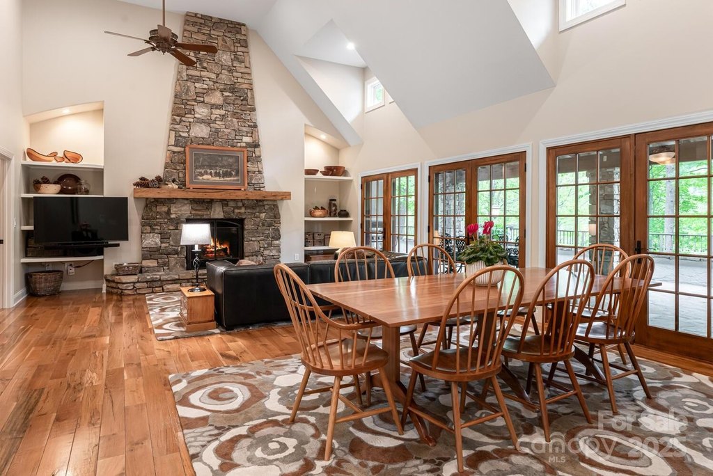 Arden, North Carolina, 28704, United States, 3 Bedrooms Bedrooms, ,2.5 BathroomsBathrooms,Residential,Forsale,1985991