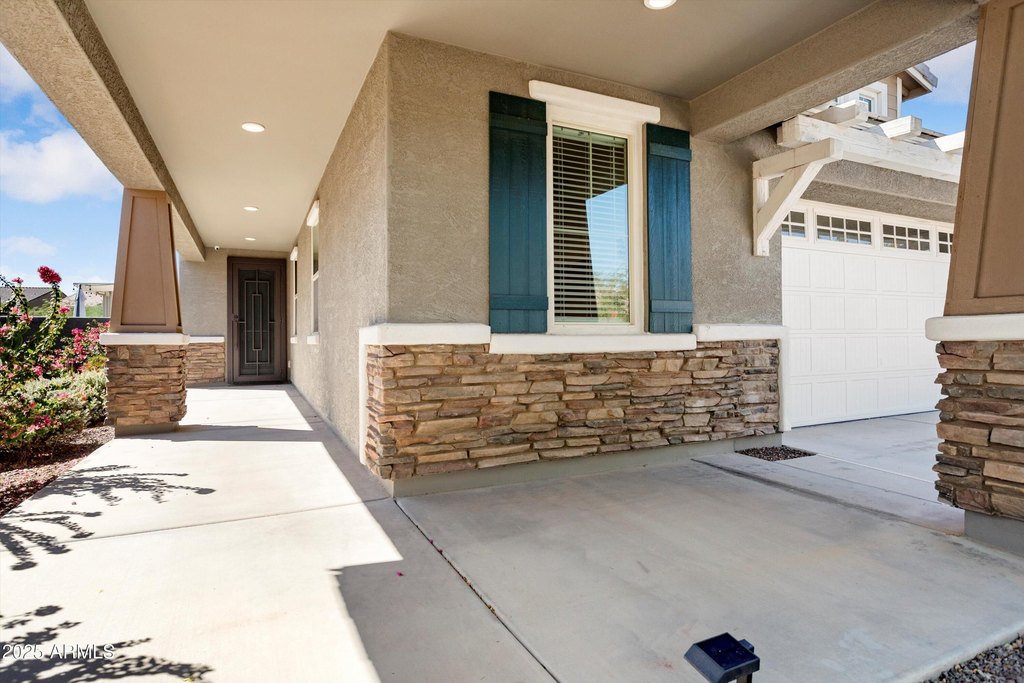 Buckeye, Arizona, 85396, United States, 2 Bedrooms Bedrooms, ,3 BathroomsBathrooms,Residential,Forsale,1971054