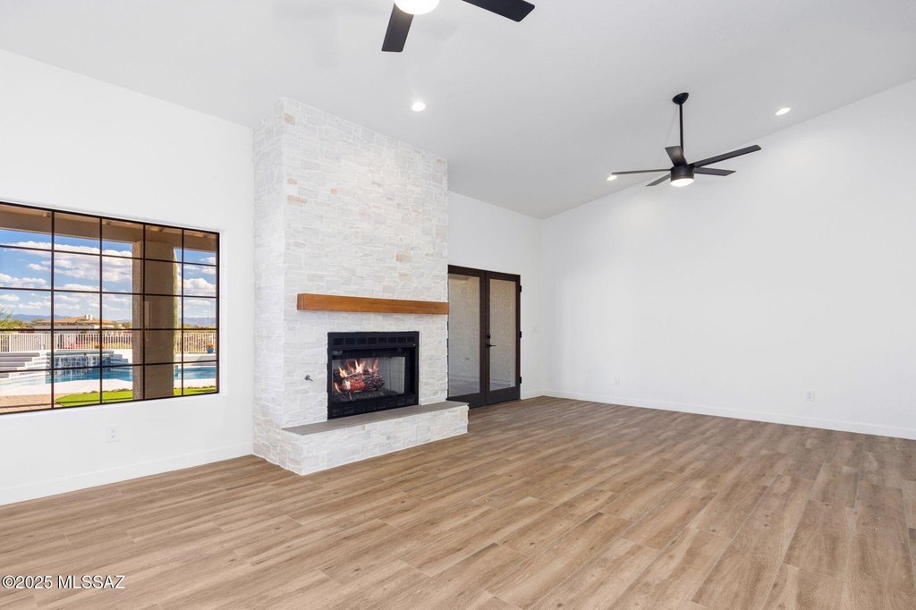 Tucson, Arizona, 85730, United States, 3 Bedrooms Bedrooms, ,3 BathroomsBathrooms,Residential,Forsale,2004422