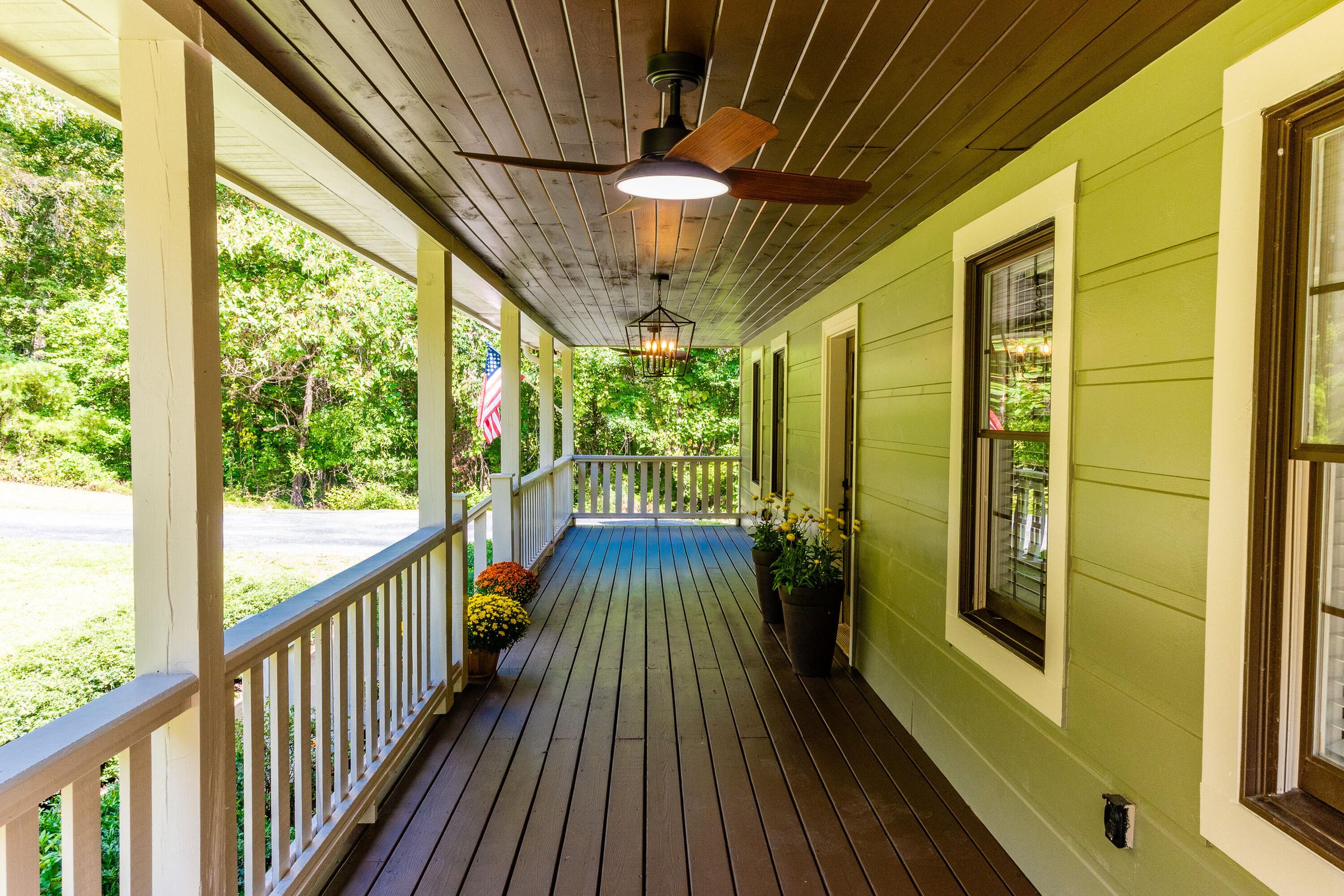 Flintstone, Georgia, 30725, United States, 5 Bedrooms Bedrooms, ,3 BathroomsBathrooms,Residential,Forsale,1963596