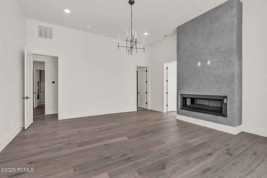 Kamas, Utah, 84036, United States, 4 Bedrooms Bedrooms, ,4.5 BathroomsBathrooms,Residential,Forsale,1994170