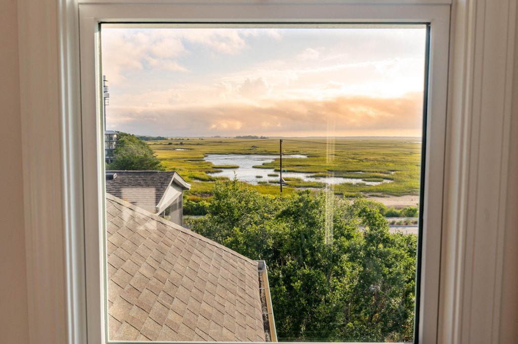 Mount Pleasant, South Carolina, 29464, United States, 4 Bedrooms Bedrooms, ,4 BathroomsBathrooms,Residential,Forsale,1985964