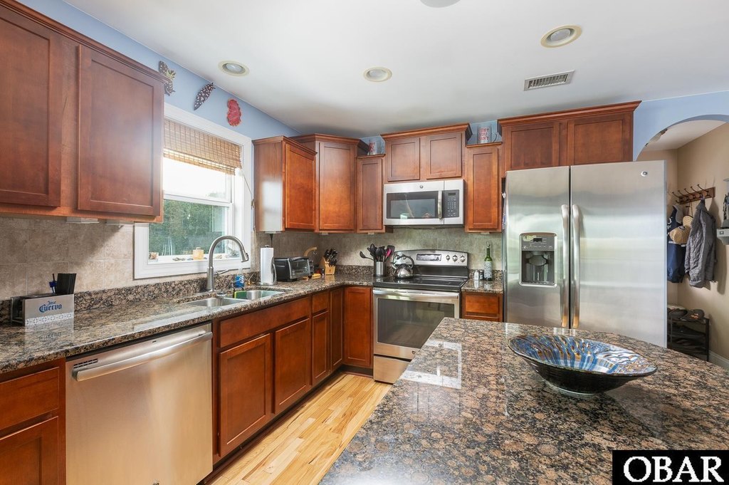 Corolla, North Carolina, 27927, United States, 3 Bedrooms Bedrooms, ,2 BathroomsBathrooms,Residential,Forsale,1993768