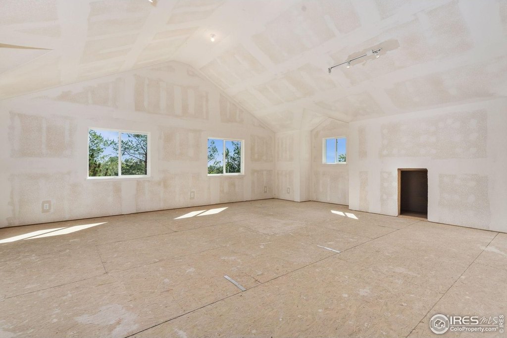 Wellington, Colorado, 80549, United States, 5 Bedrooms Bedrooms, ,3 BathroomsBathrooms,Residential,Forsale,1967205