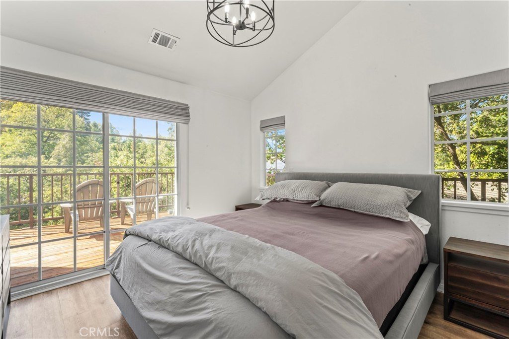 Lake Arrowhead, California, 92352, United States, 3 Bedrooms Bedrooms, ,2.5 BathroomsBathrooms,Residential,Forsale,1971045