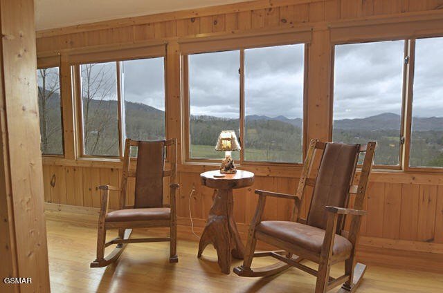 Sevierville, Tennessee, 37862, United States, 3 Bedrooms Bedrooms, ,3 BathroomsBathrooms,Residential,Forsale,1910187