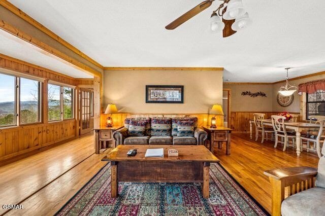 Sevierville, Tennessee, 37862, United States, 3 Bedrooms Bedrooms, ,3 BathroomsBathrooms,Residential,Forsale,1910187