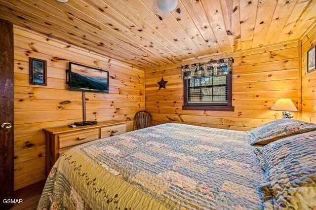 Sevierville, Tennessee, 37862, United States, 3 Bedrooms Bedrooms, ,3 BathroomsBathrooms,Residential,Forsale,1910187