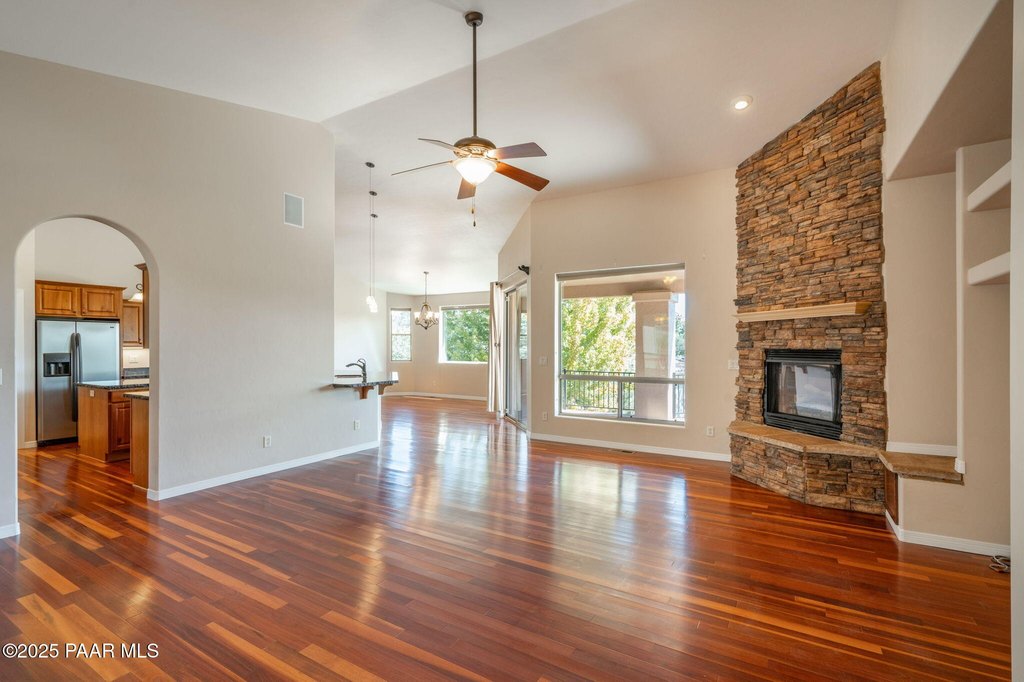 Prescott, Arizona, 86301, United States, 4 Bedrooms Bedrooms, ,3 BathroomsBathrooms,Residential,Forsale,2011232