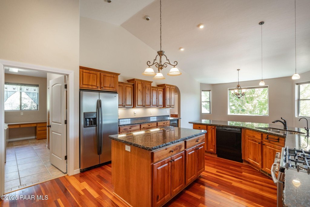 Prescott, Arizona, 86301, United States, 4 Bedrooms Bedrooms, ,3 BathroomsBathrooms,Residential,Forsale,2011232