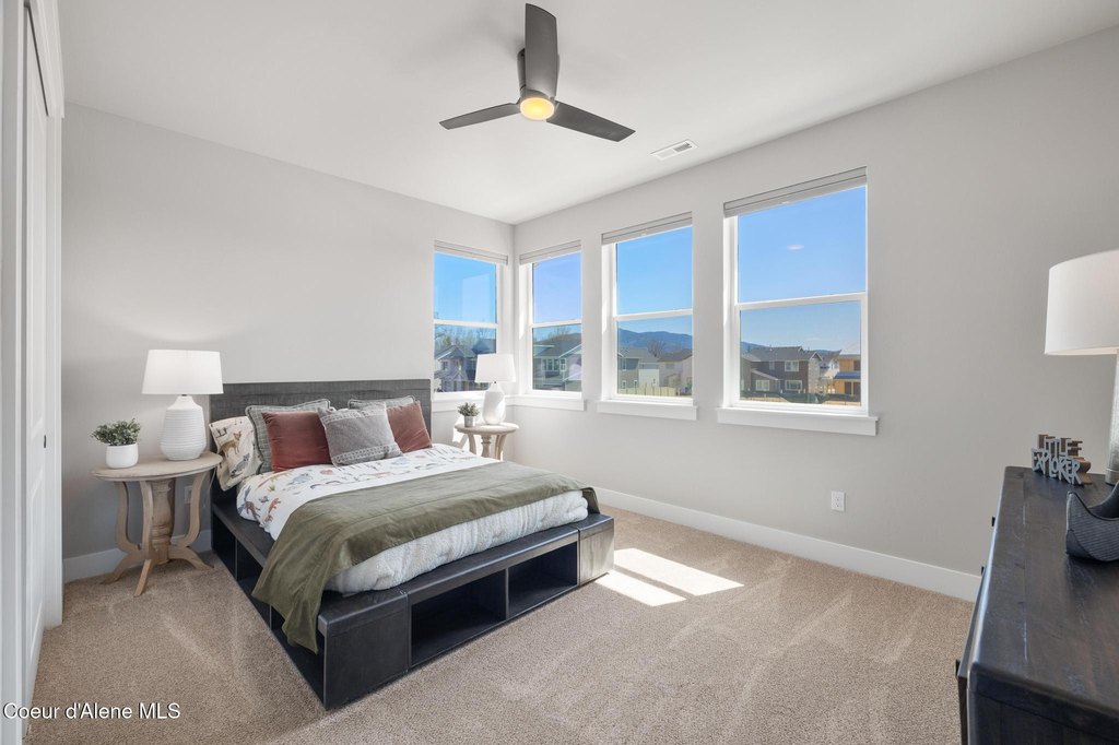 Sandpoint, Idaho, 83864, United States, 4 Bedrooms Bedrooms, ,3.5 BathroomsBathrooms,Residential,Forsale,1946357