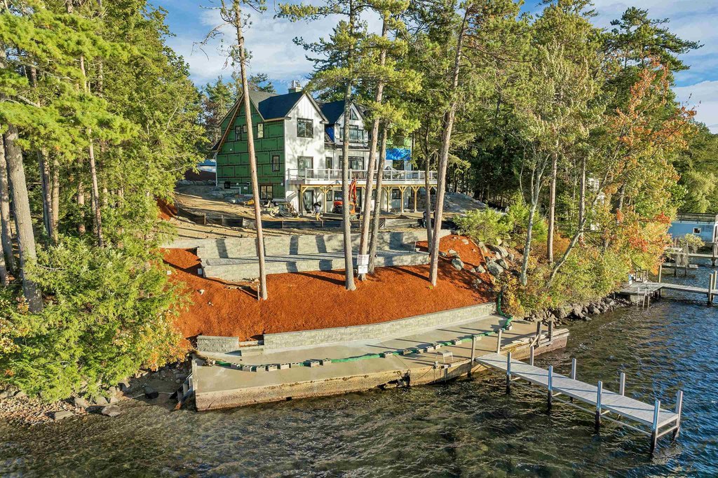 Meredith, New Hampshire, 03253, United States, 6 Bedrooms Bedrooms, ,6.5 BathroomsBathrooms,Residential,Forsale,1893919